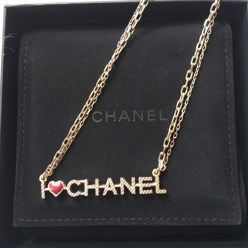 ❌SOLD❌ BNIB Authentic Classic CHANEL gold necklace - Picture 2 of 4